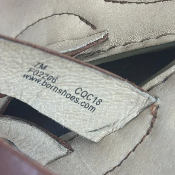 BORN "Enders" Full Grain Leather CrissCross Straps Flat Sandal 7M Whiskey VGC - Picture 8 of 10